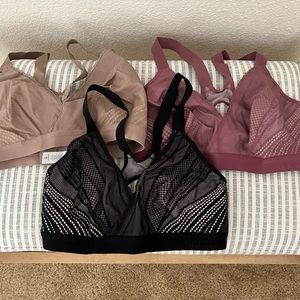 Lululemon sports bras